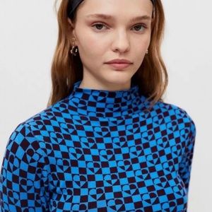 Urban Outfitters Ellie Black/Blue Mock Turtleneck